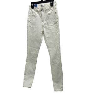 Abound New with Tags White Skinny Jeans, Size 23